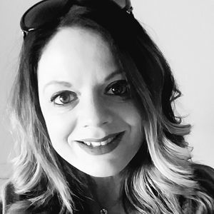 Meet your Posher, Alicia